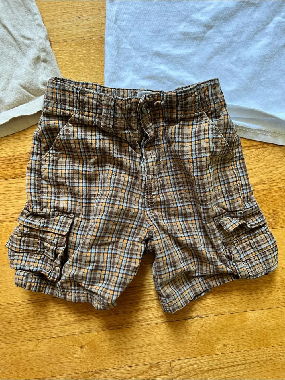 Gymboree 2T (Lot of 5) 100% Cotton. Shirts, Shorts, Sweater Vest Argyle & Dog